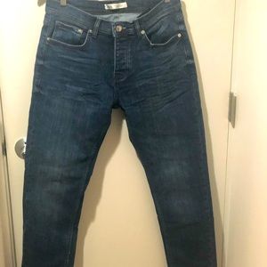 Slim-fit denim jeans